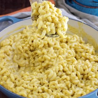 This healthy and easy mac and cheese recipe is my all time favorite macaroni recipe! It's SO creamy and cheesy! Vegan.