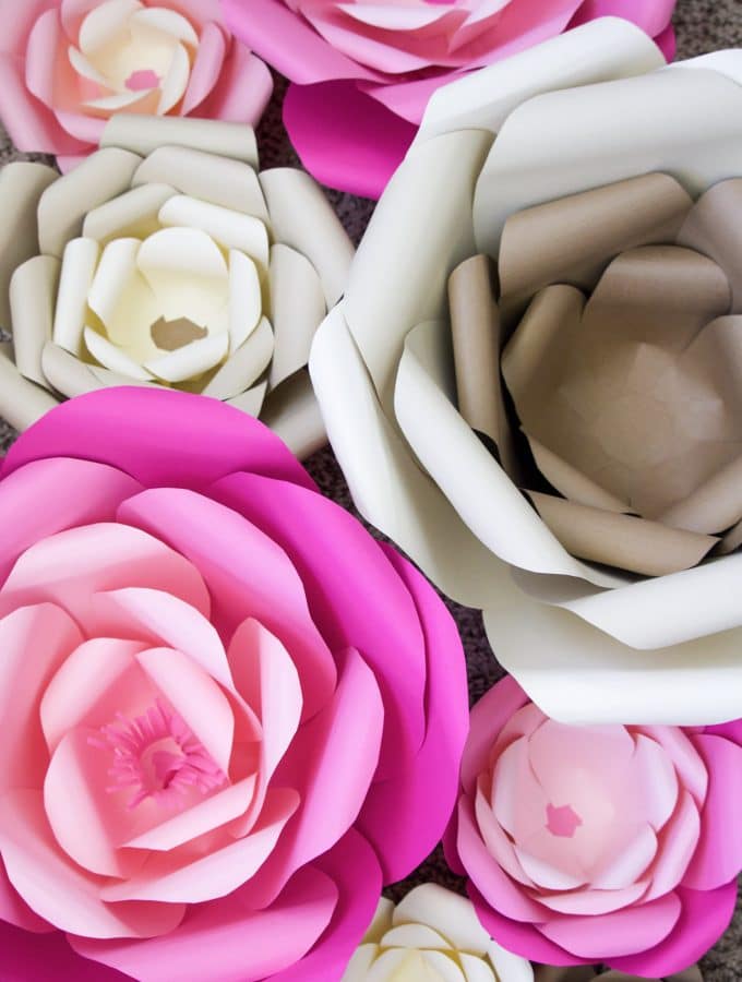 I'm sharing how to make large paper flowers with an ombre twist + Instructions to make a Mother's Day sign with them!